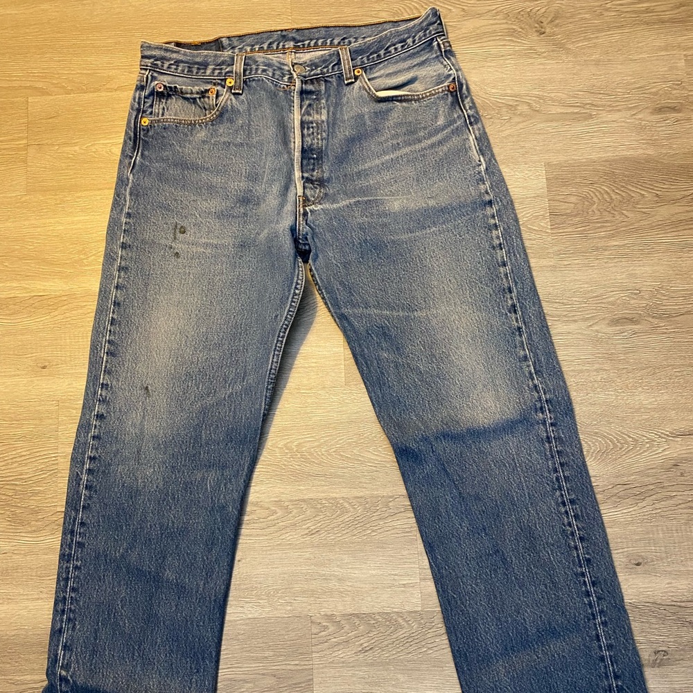 Vintage Levi’s 501
Waist:36
Length:34